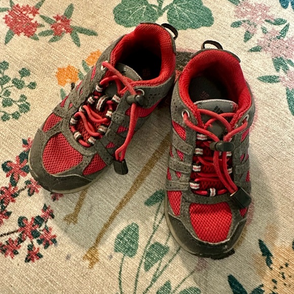 Columbia toddler hiking shoes - Picture 1 of 6